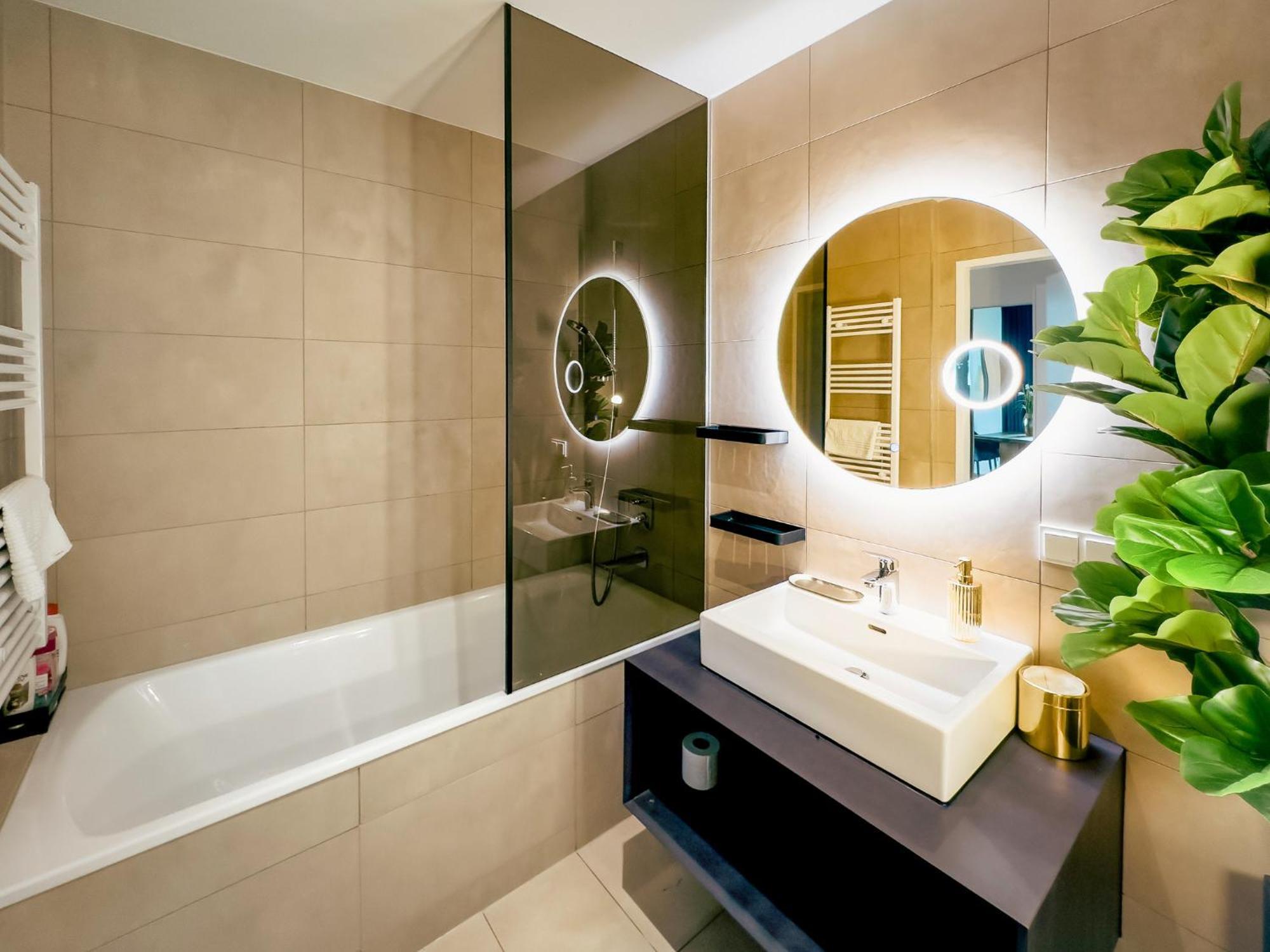 Kaiser Lodge - Rooftop Pool & Underground Car Park By Alpenluxus Appartements فيينا المظهر الخارجي الصورة
