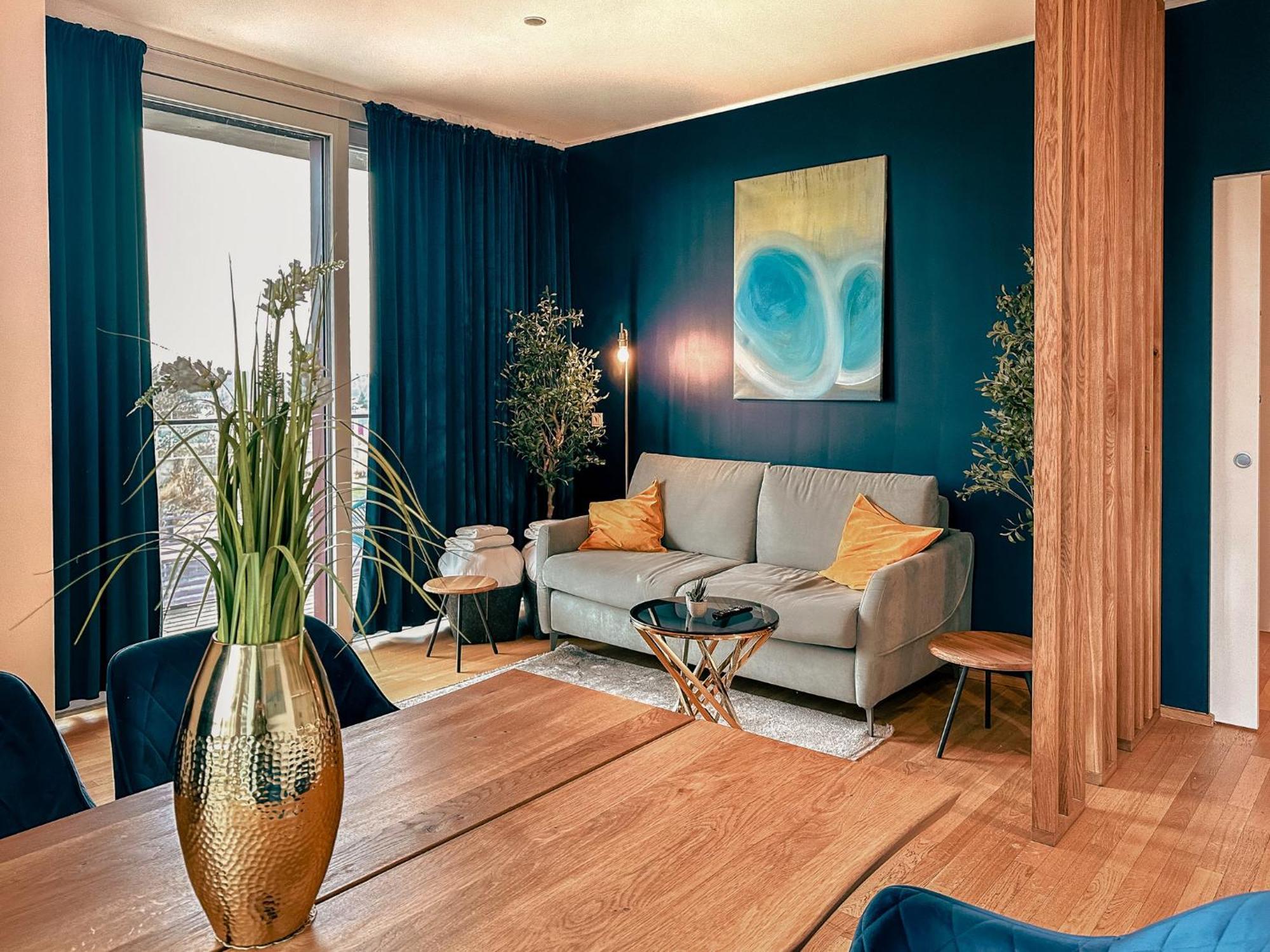 Kaiser Lodge - Rooftop Pool & Underground Car Park By Alpenluxus Appartements فيينا المظهر الخارجي الصورة