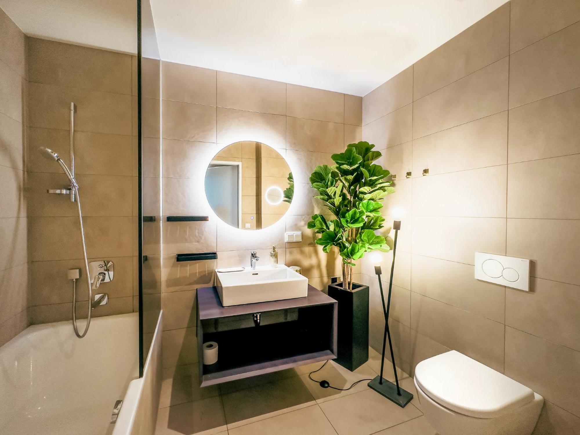 Kaiser Lodge - Rooftop Pool & Underground Car Park By Alpenluxus Appartements فيينا المظهر الخارجي الصورة